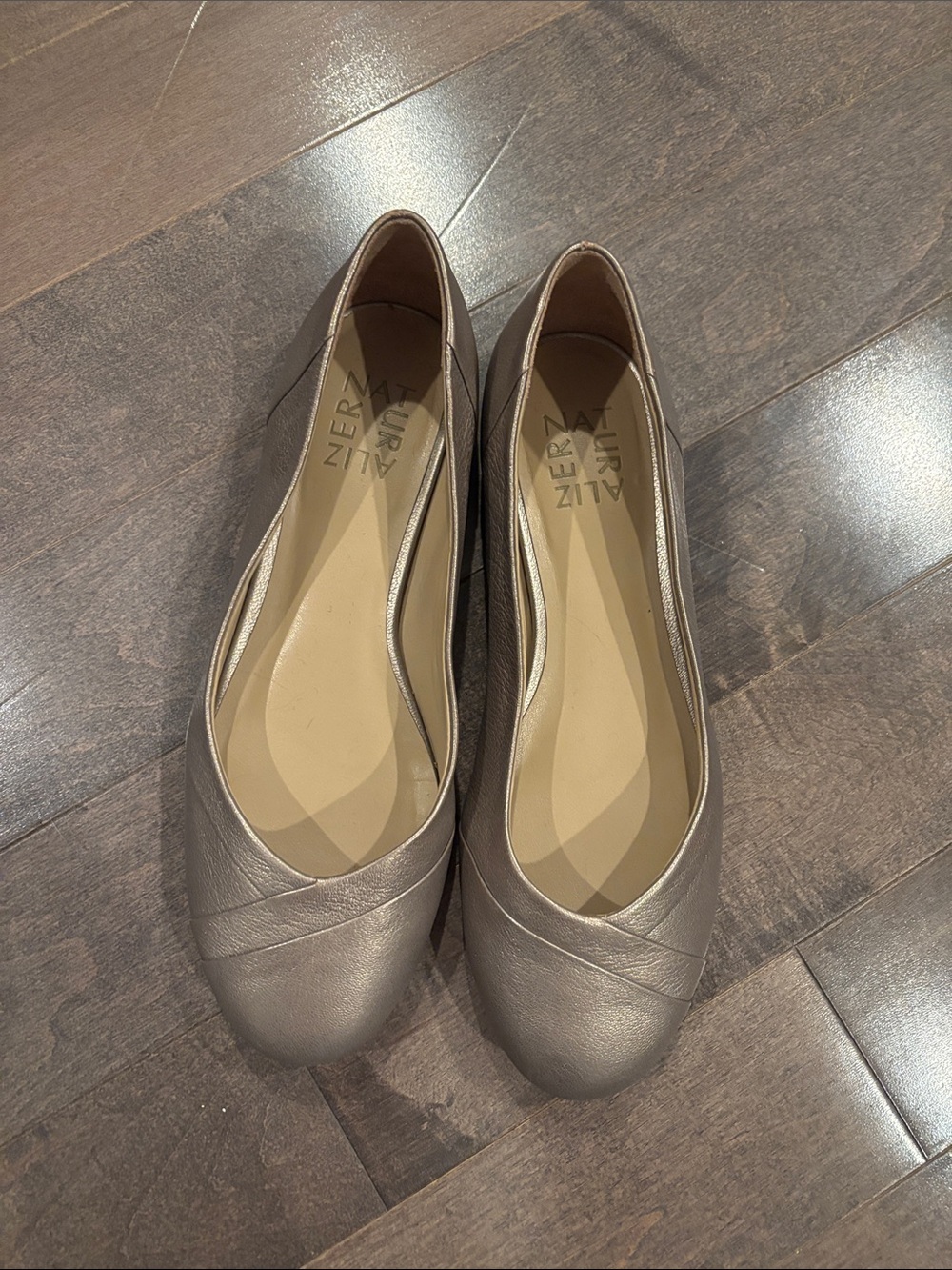 Naturalizer Women's Metallic Pale Gold iBallet Flats Size 7.5